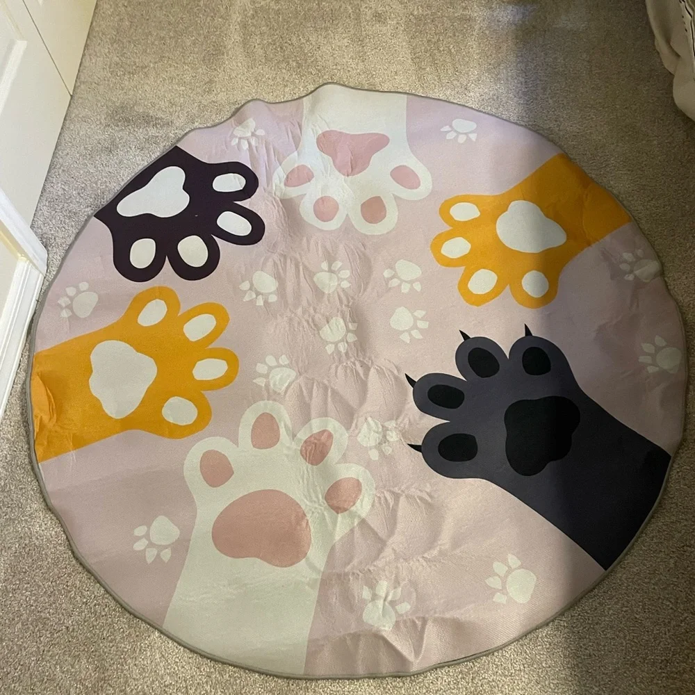 Brand new and so Cute! Cat paws 45” round rug